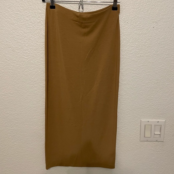 Forever21 Nude Pencil Skirt - Picture 1 of 3